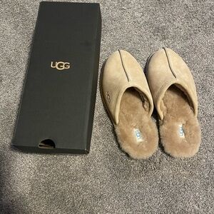 UGG Men’s Scuff Slippers